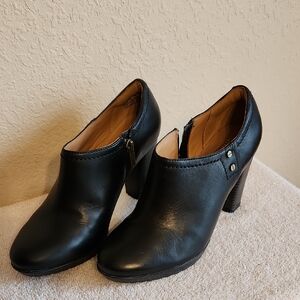 Clarks Artisan Black Leather Heel Booties with Side Zip